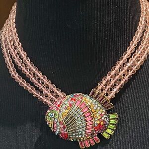 Heidi Daus “Gone Fishing” Swarovski Crystals fish necklace EUC